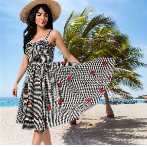 Unique Vintage Dresses & Skirts - Unique Vintage Golightly 1950 Gingham Roses Print